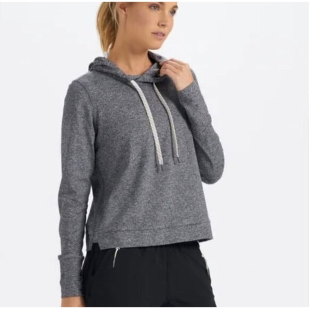 Vuori Halo Essential Hoodie Womens XL Heather Gray Recycled Performance Pullover